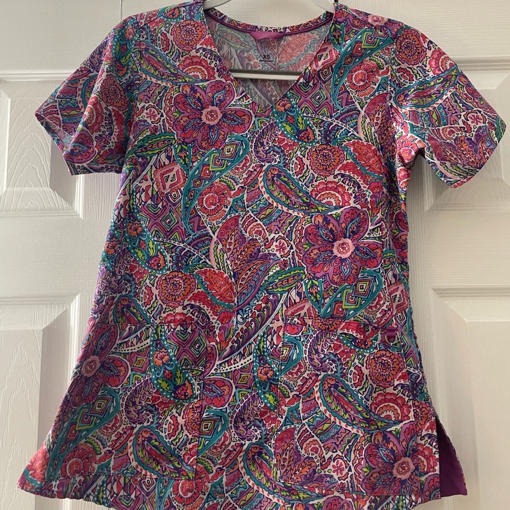 Vera Bradley Scrub Top